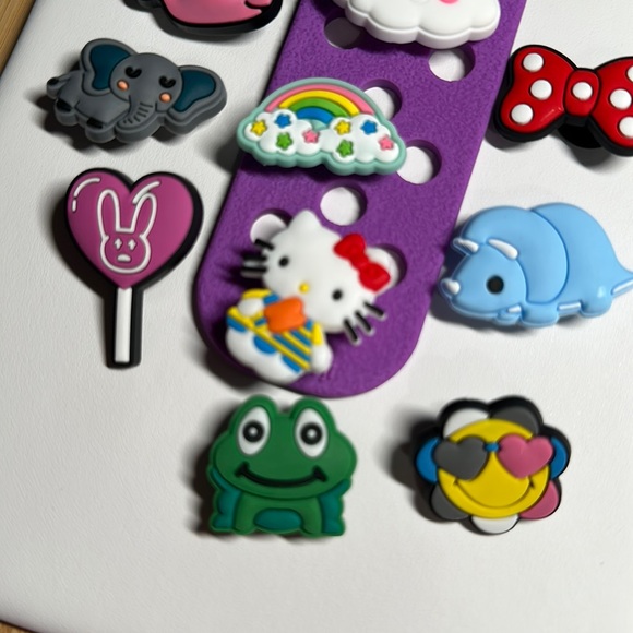 Croc Charms Cartoon Selection - #128 - Picture 2 of 3